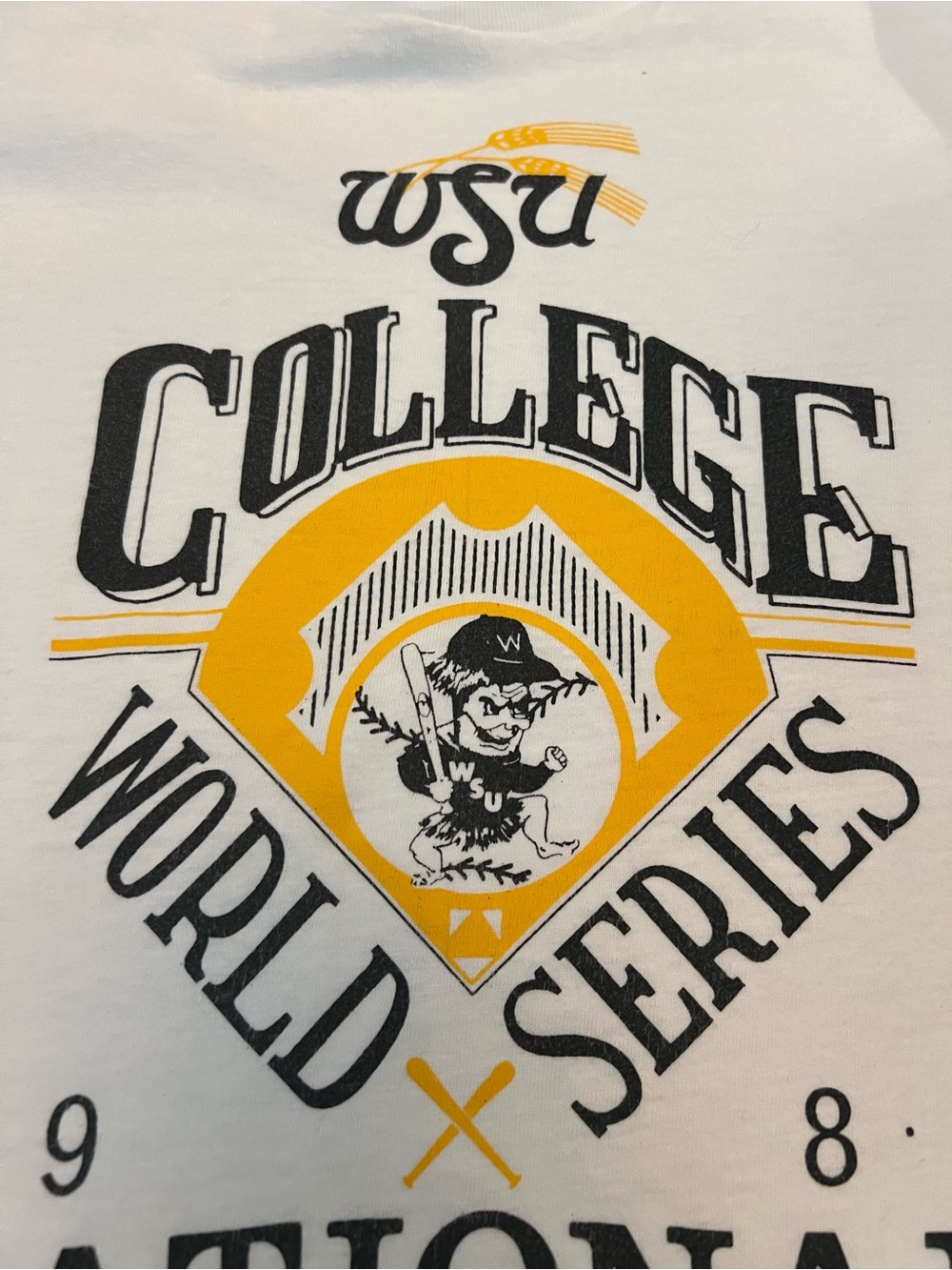 Wichita State Shockers 1989 World Series Shirt Men’s Size Medium White-Flaws - Picture 5 of 6